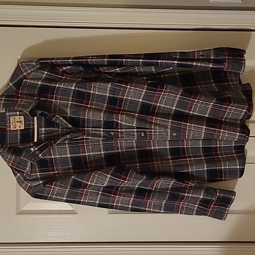 Men's flannel shirt